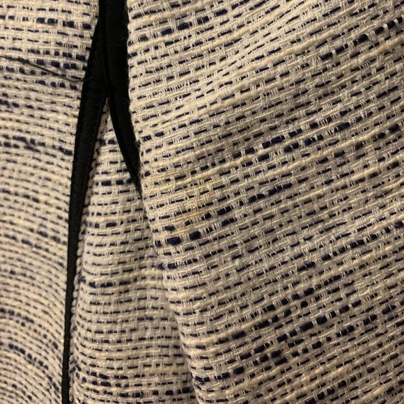 Aritzia Wilfred White Collarless Zip-Up Jacket - Picture 12 of 14